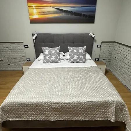 My Tiny Venice Apartment *